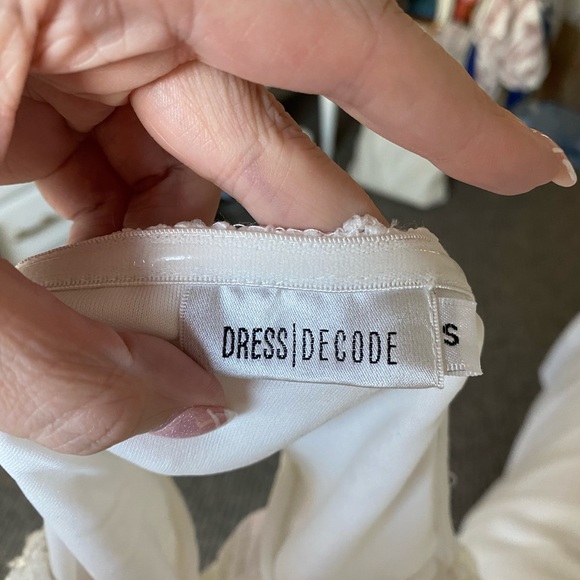 LF Eyelet Lace Up Crop Top - Picture 5 of 5